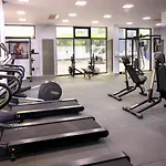 Large Family - Piscina Interioara Sauna Gym Năvodari