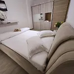 Large Family - Piscina Interioara Sauna Gym