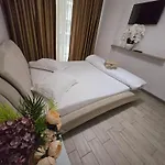 Large Family - Piscina Interioara Sauna Gym Lägenhet Năvodari