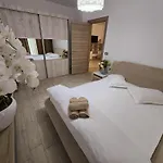Large Family - Piscina Interioara Sauna Gym * Năvodari
