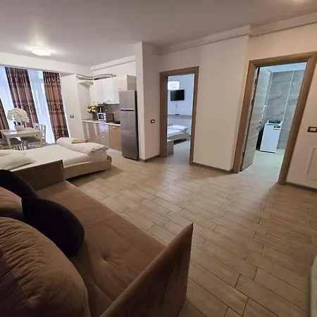 Lägenhet Large Family - Piscina Interioara Sauna Gym