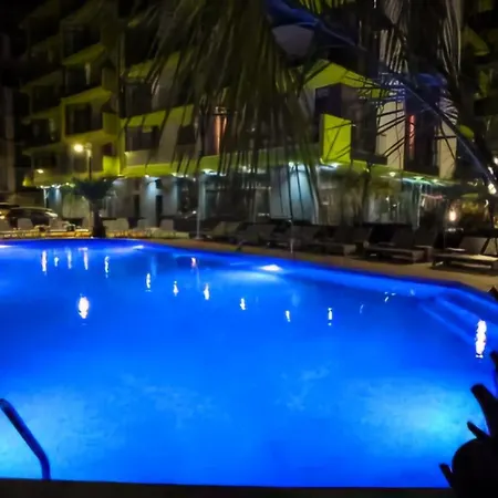 Large Family - Piscina Interioara Sauna Gym شقة