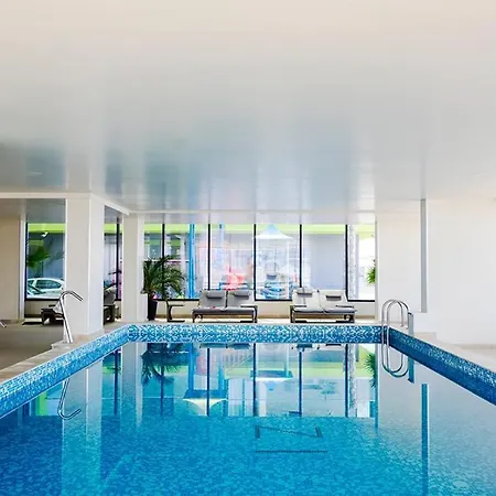 شقة Large Family - Piscina Interioara Sauna Gym